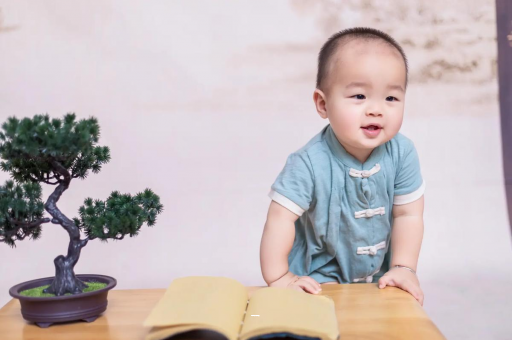 金湖怀孕初期肚子紧绷